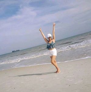 Meet your Posher, Bris